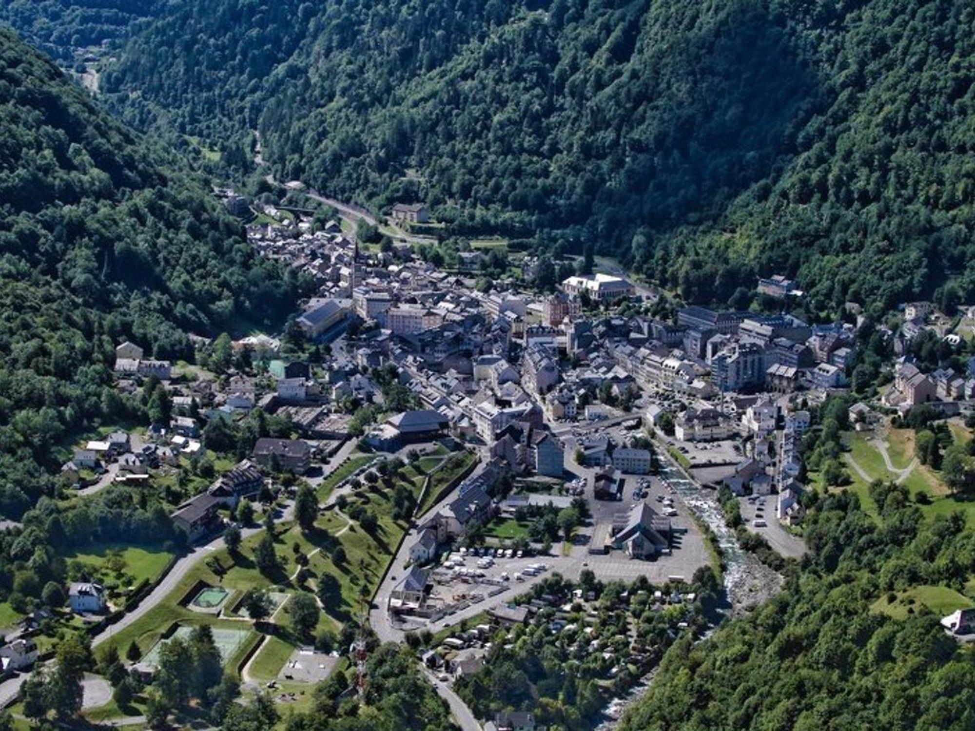 Appartement T2 A Cauterets, Proche Telecabine Avec Parking Et Local Ski - Fr-1-401-198 Экстерьер фото